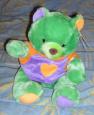 peluche ourson vert